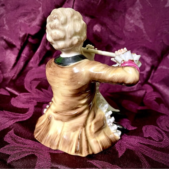 Victorian Lace Porcelain Boy & Girl Figurine Set - Picture 10 of 13